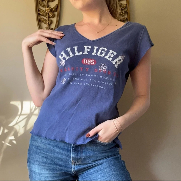 Tommy Hilfiger Y2K Graphic Tee - Picture 6 of 8